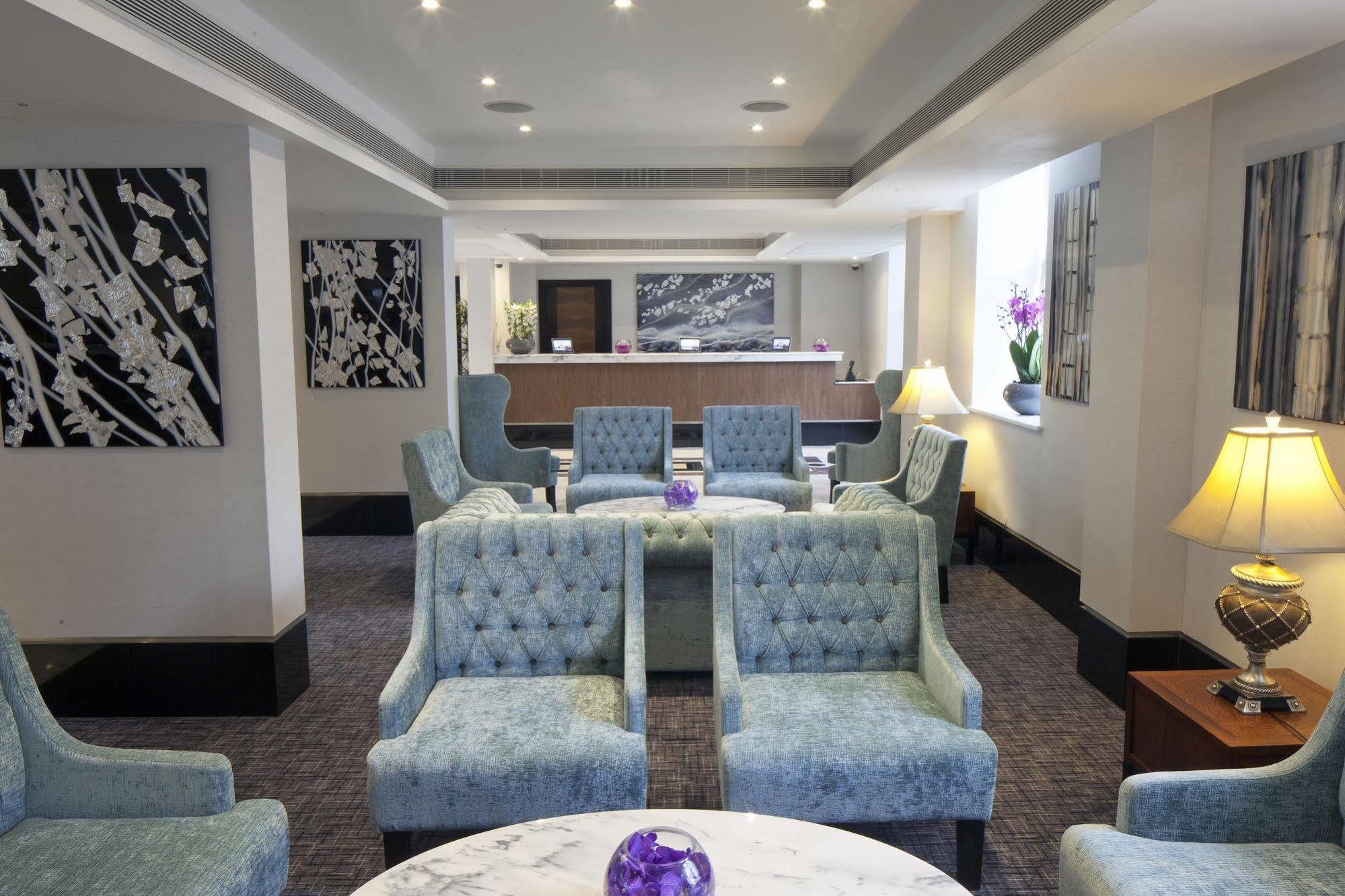 Hotel Wellington By Blue Orchid