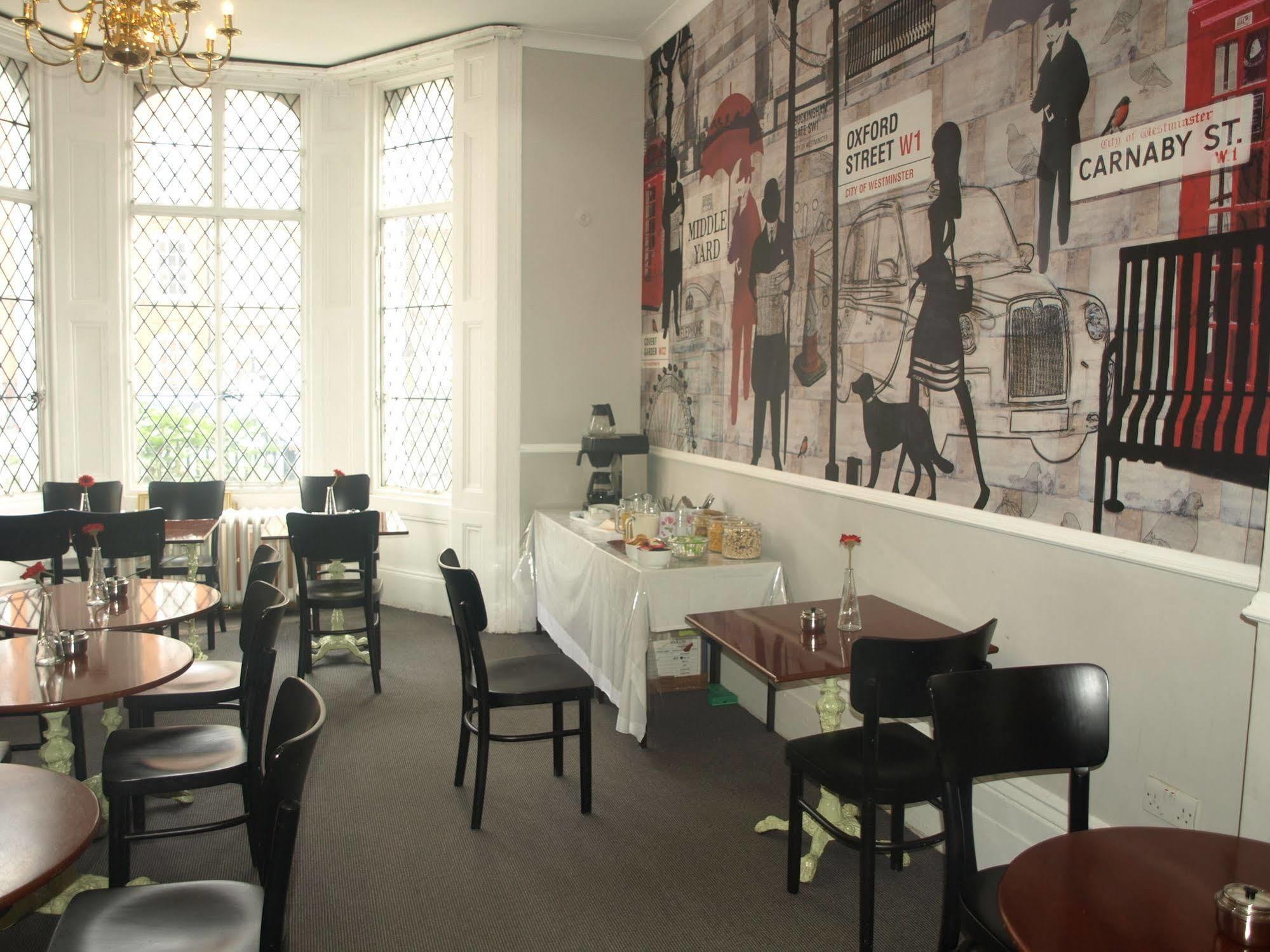 Chelsea House - 2* London