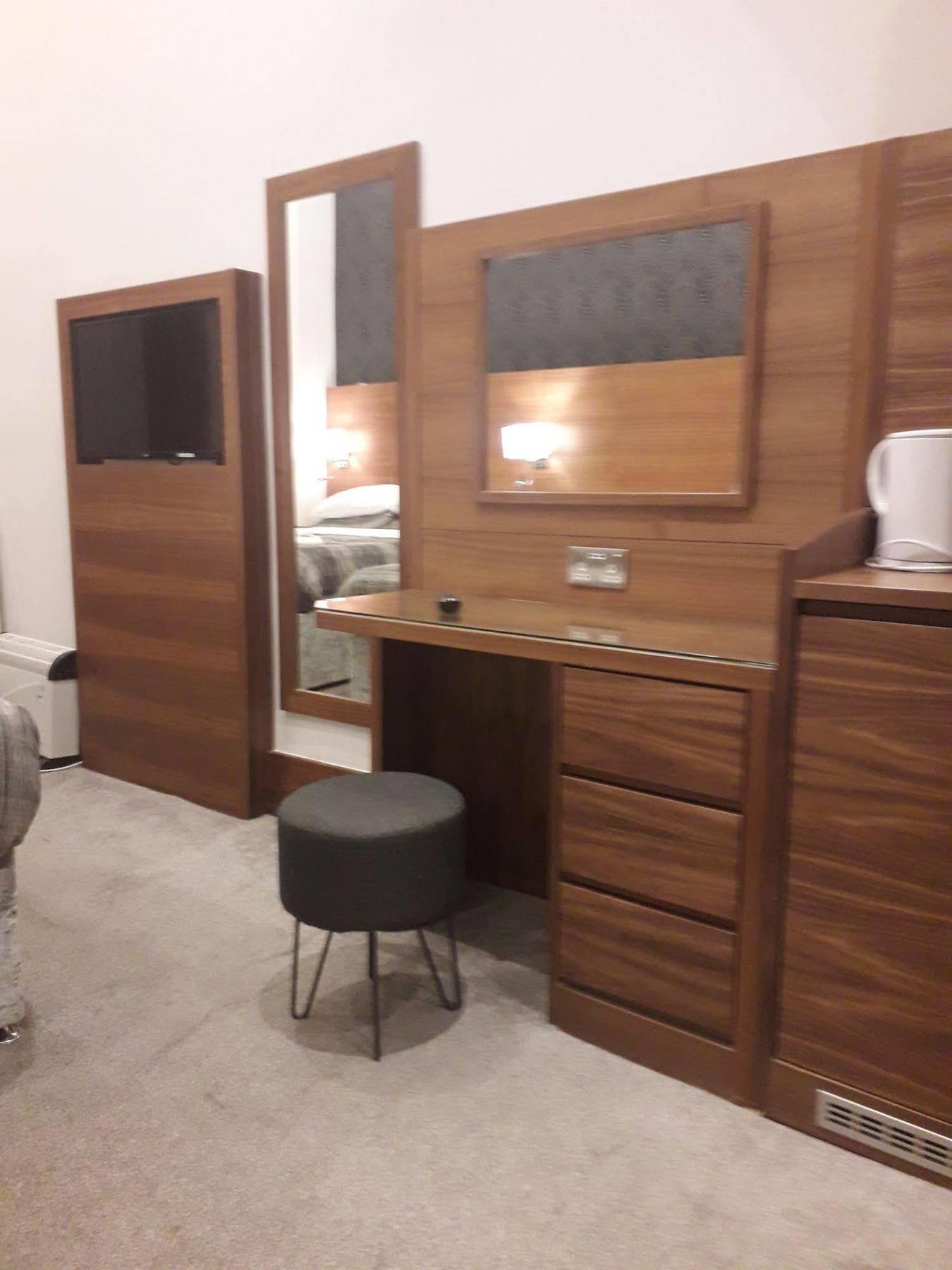 Hotel Lih London