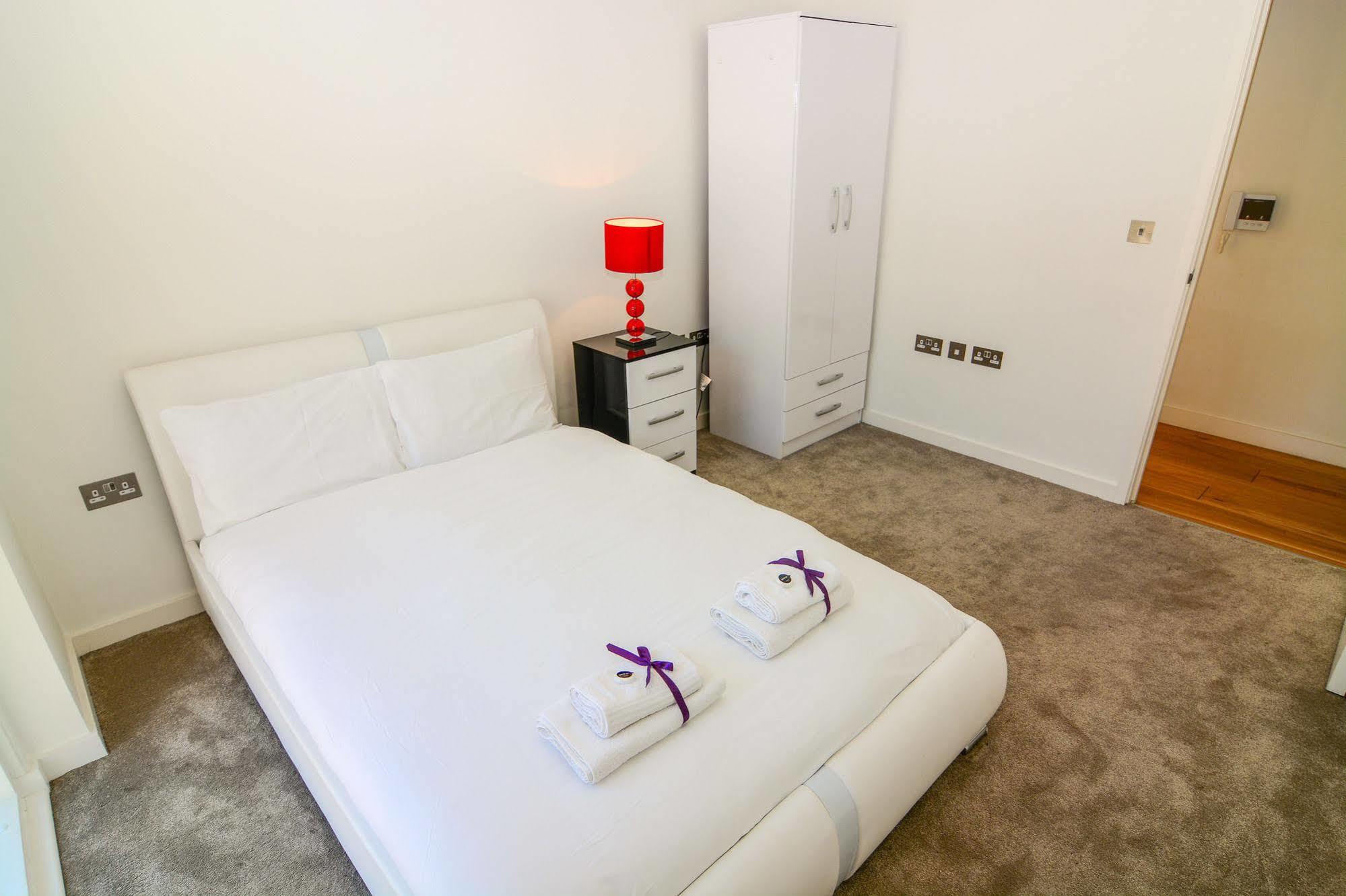 Apartment Wharf - Cambridge Av Apartment *