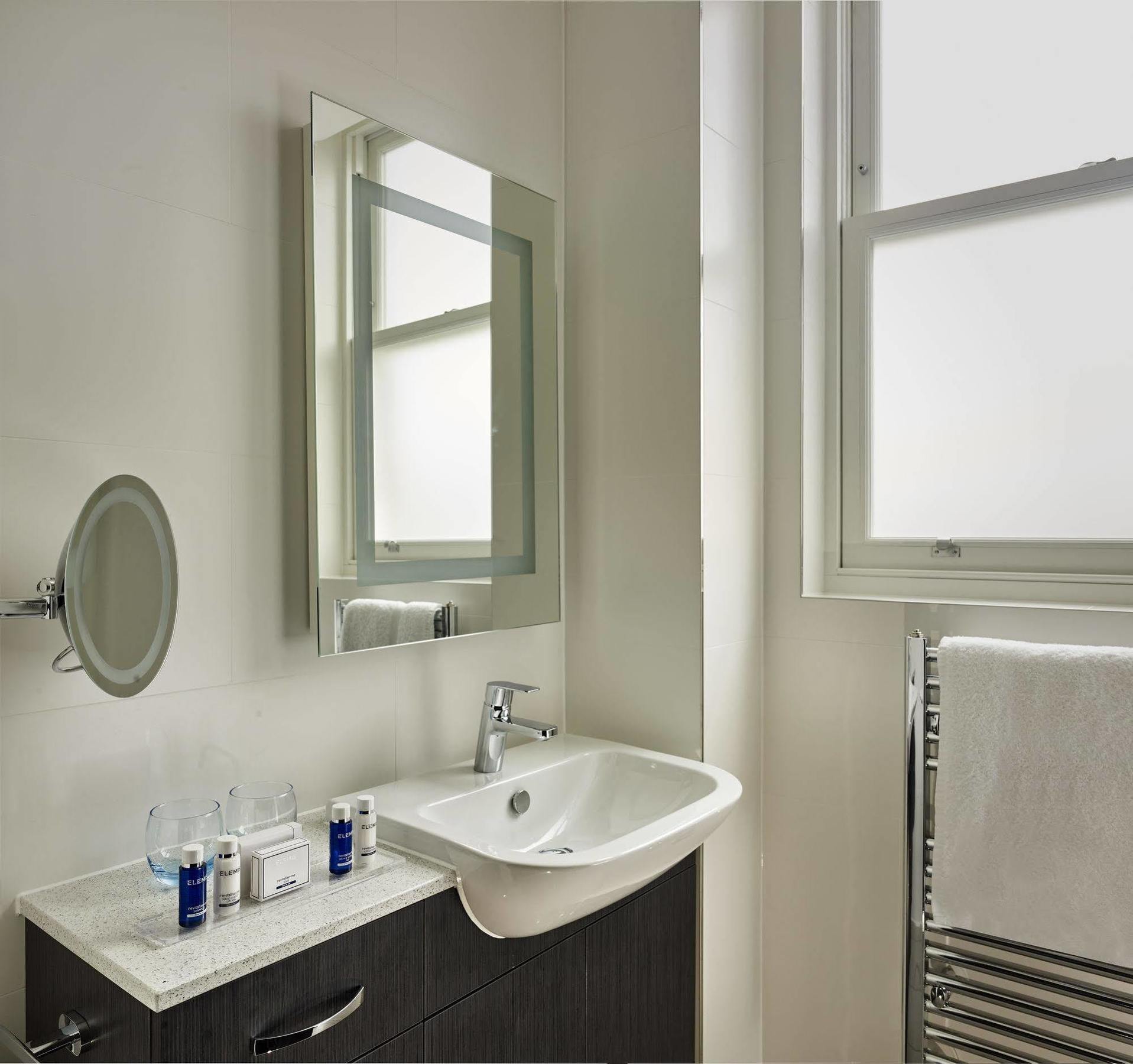 The Westbourne Hyde Park Hotell