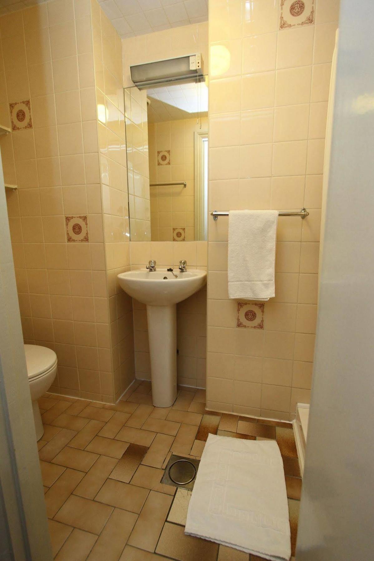 Hotel Ridgemount 2*