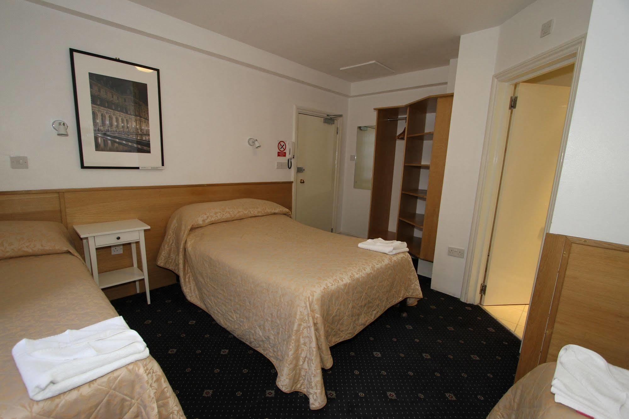 Ridgemount Hotel 2*