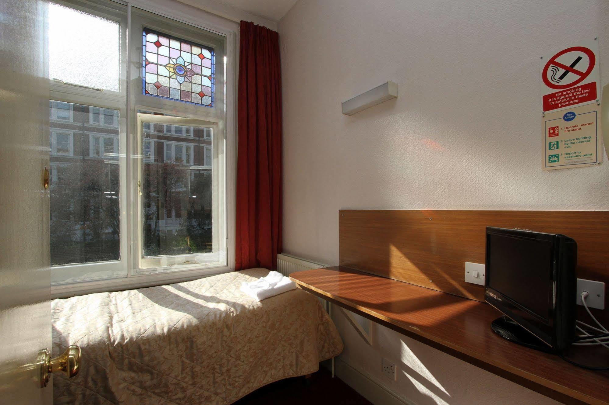 Ridgemount 2* London