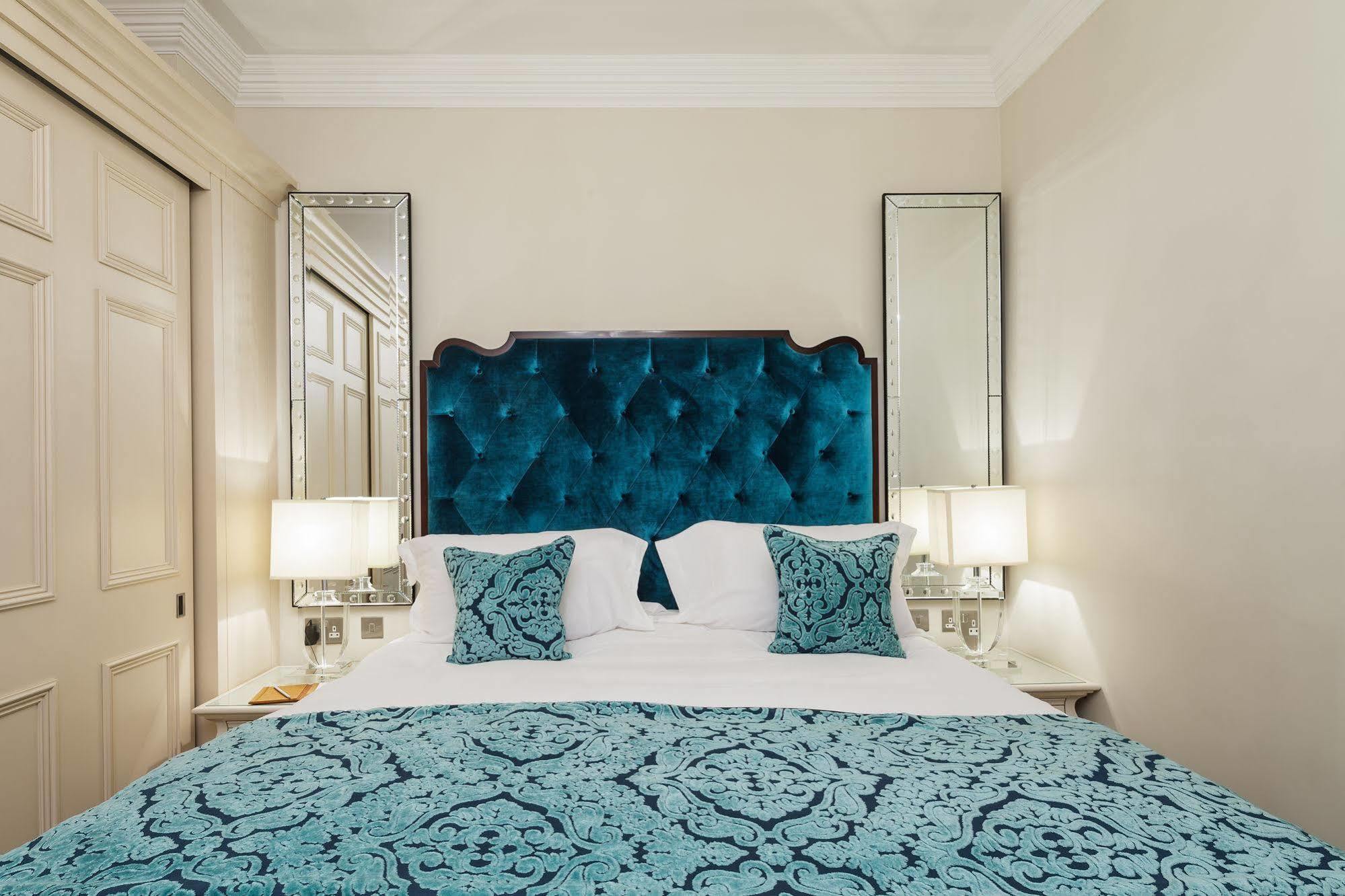 The By The Sloane Club Apartment London