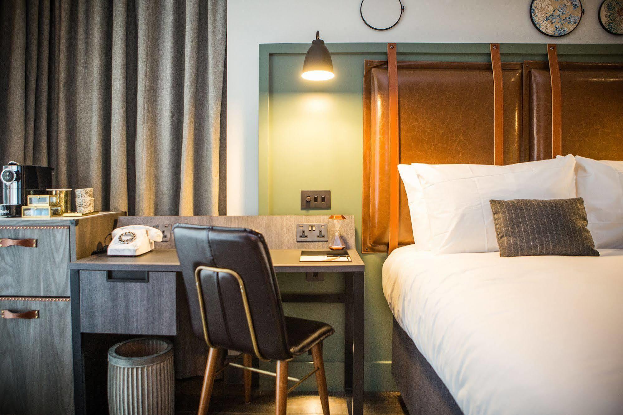 Clayton Of Hotel Londres