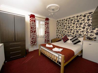 Hotell Royal By Saba 3*