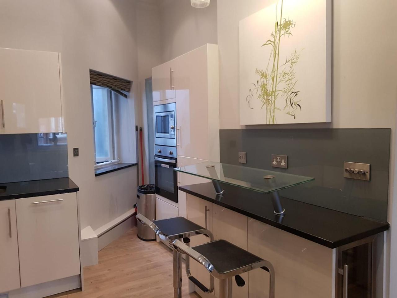 18 Hans Crescent Lägenhet