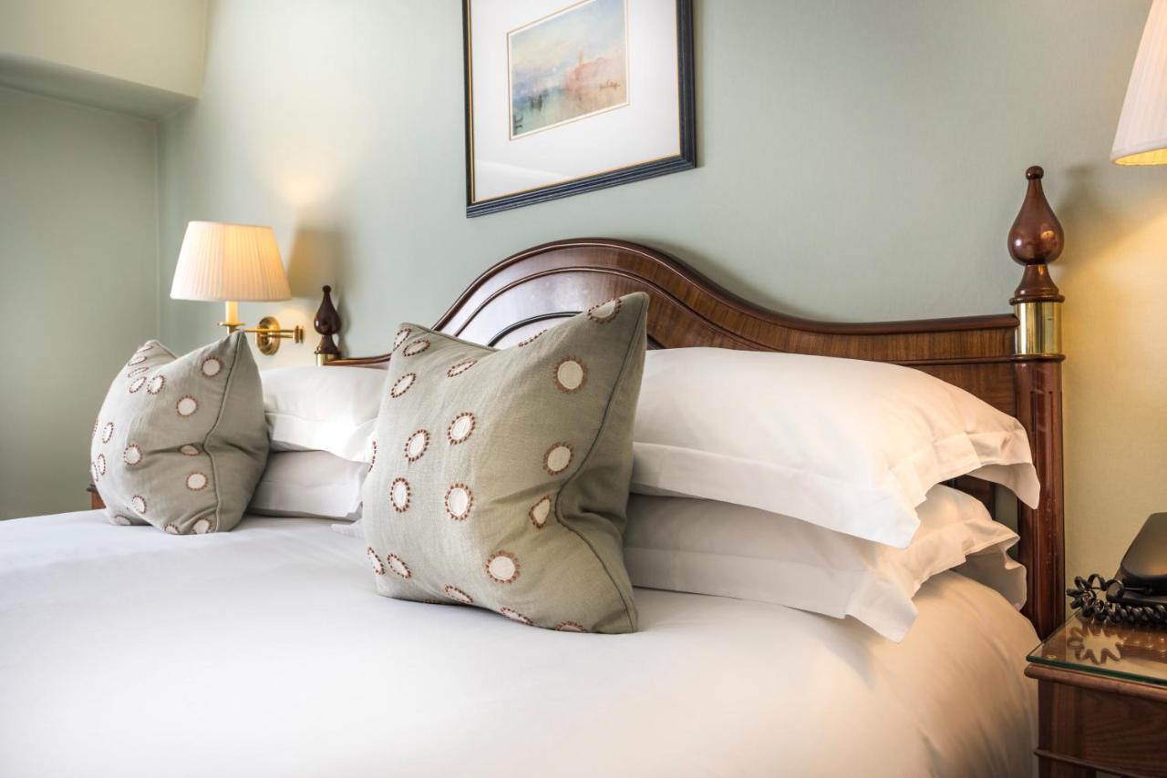 The Capital Hotel, & Townhouse Hotel 5*
