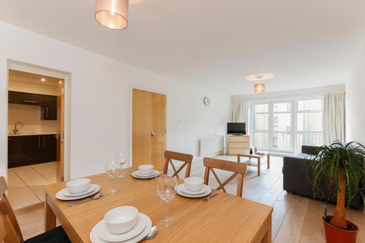 Old Street Polka Apartment *