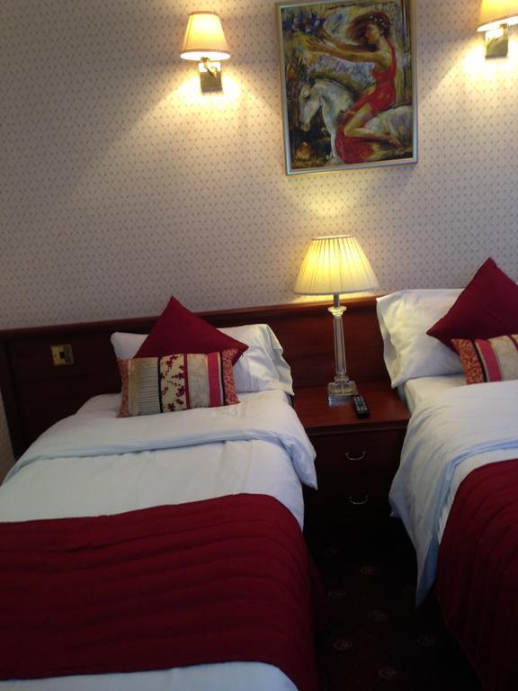 Avon Hotell