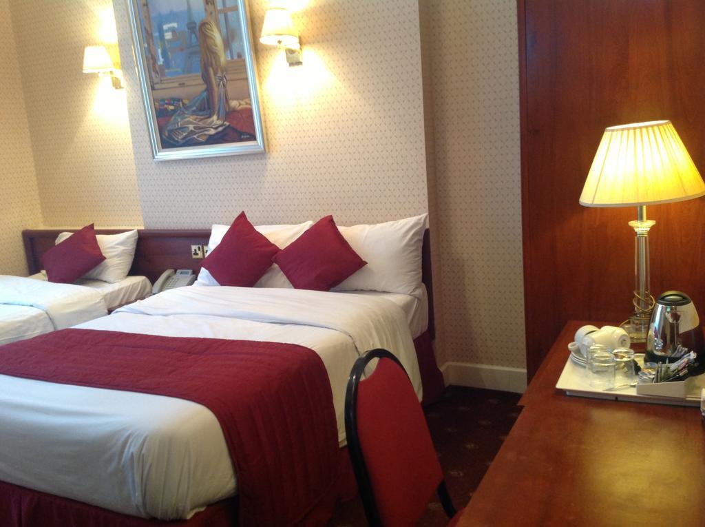 Avon Hotell 2*