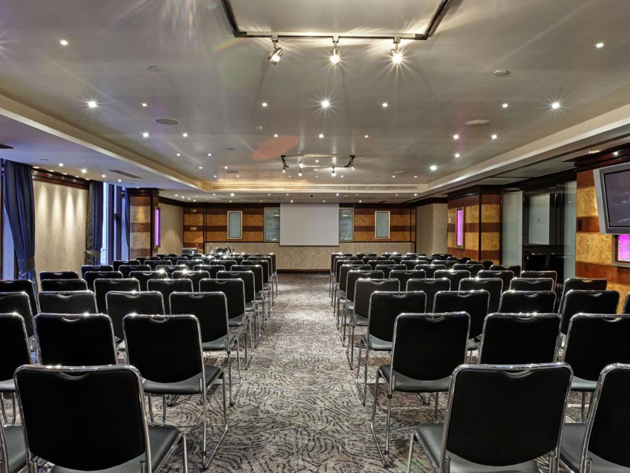 Hotel Leonardo Royal - Tower Of 4*
