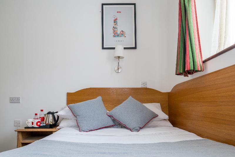 Hotel Oyo Abbey Hotel, Shepherd's Bush Market 3*