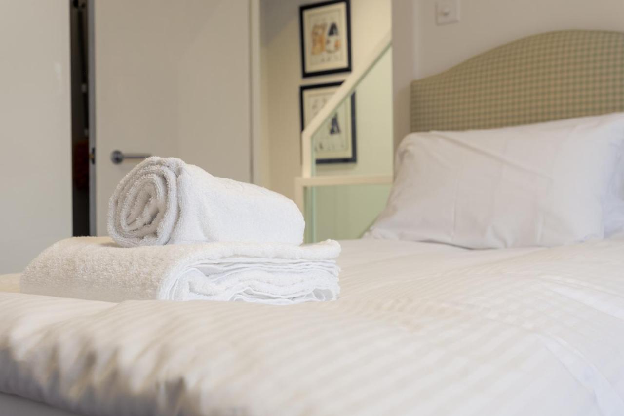 2 Bedroom Hammersmith Grove Sleeps 4 * Londres