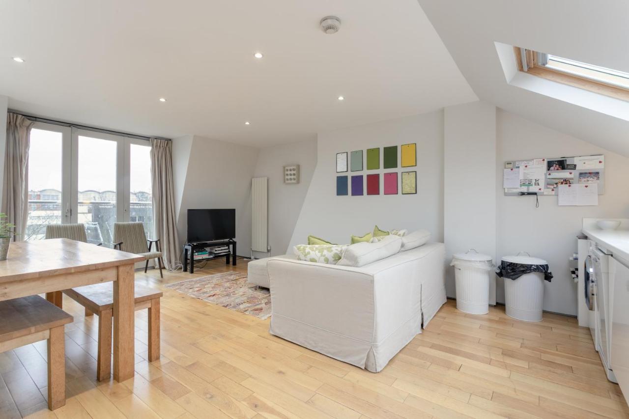 2 Bedroom Hammersmith Grove Sleeps 4 Londres