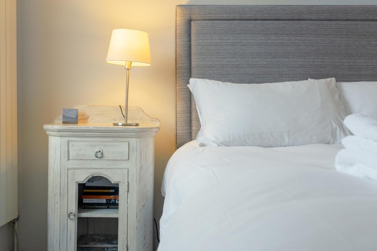 2 Bedroom Hammersmith Grove Sleeps 4 * Londres