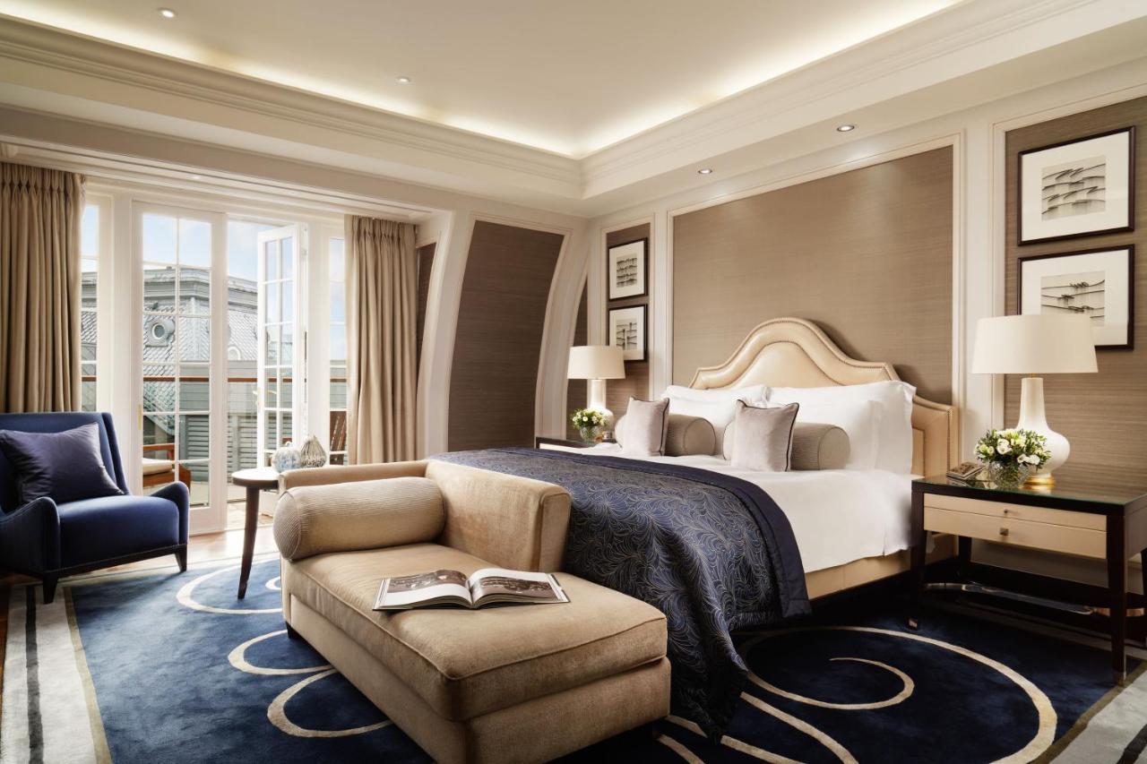 Corinthia Hotell