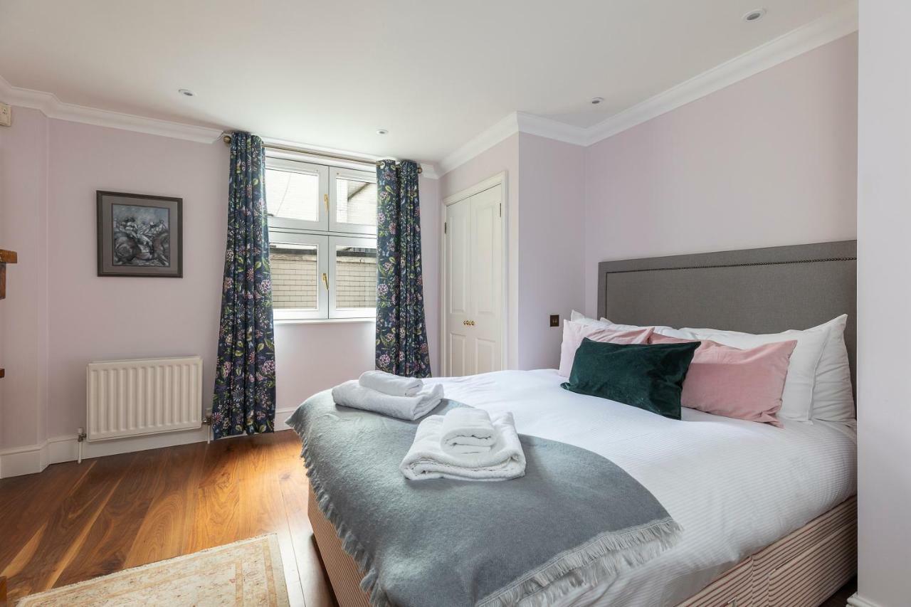Apartment Beautiful In The Heart Of Mayfair
