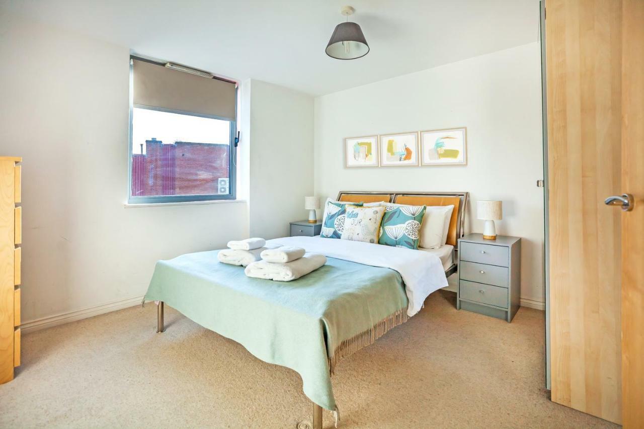 Club Living - Camden Town * London