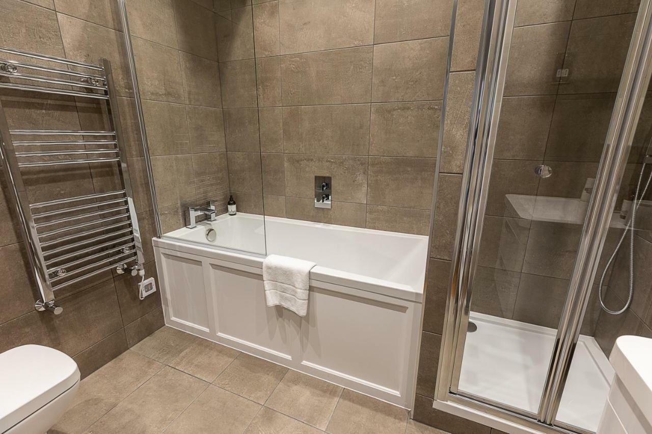 Apartment Astonishing Flats Near Mayfair & Piccadilly Circus London