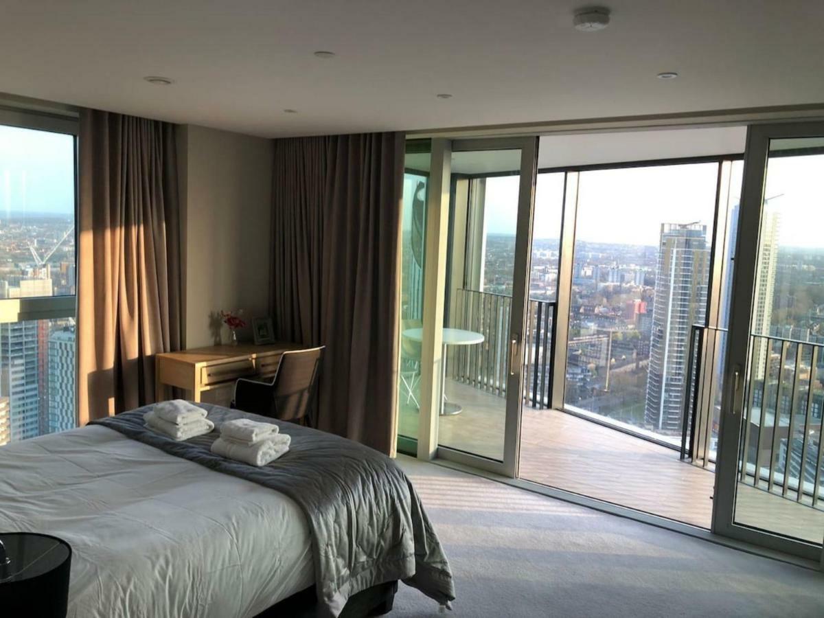 36th Floor Semi Penthouse Apartment *