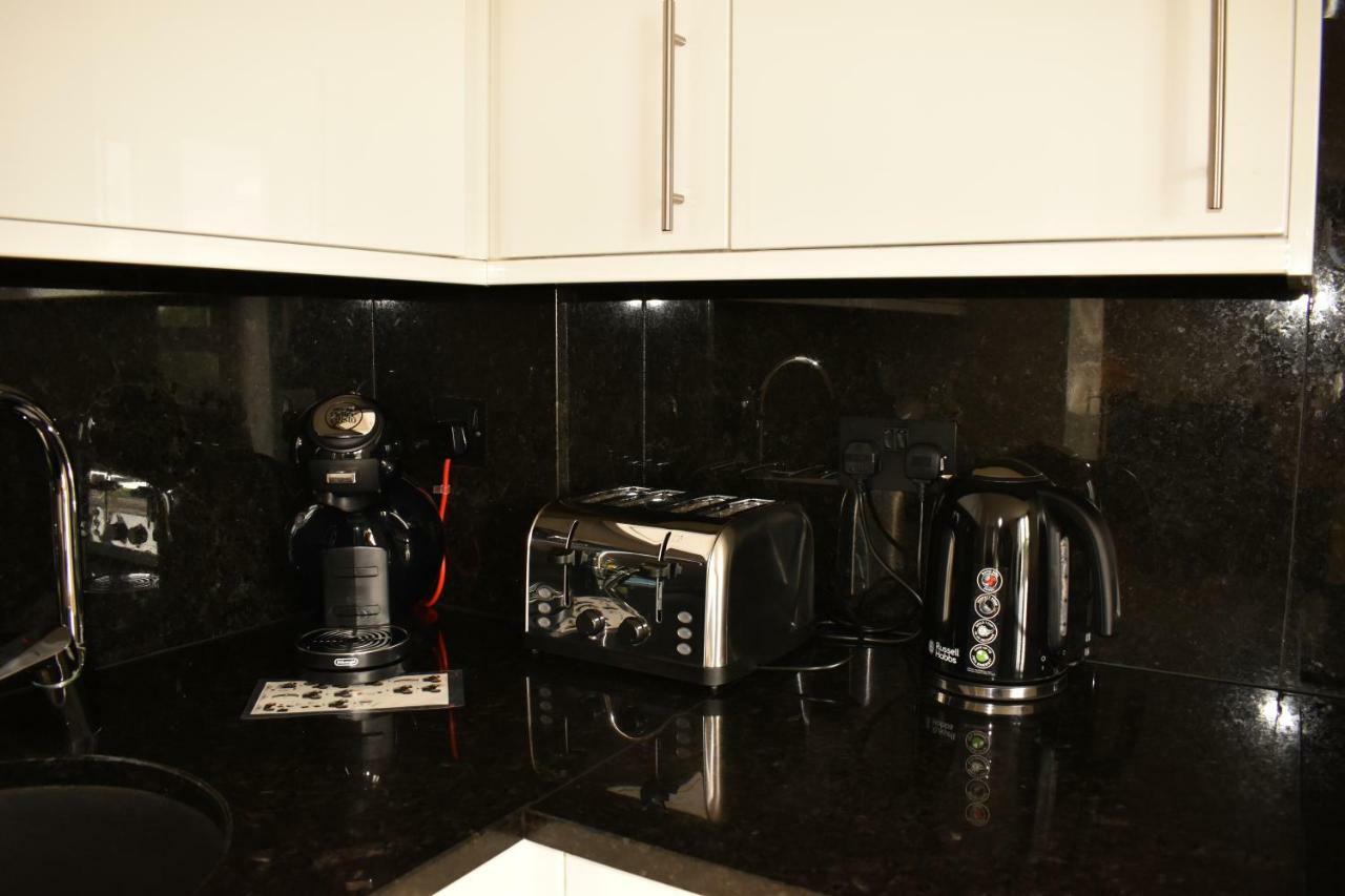 Apartment Lr - Battersea Park London