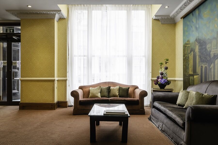 Henry Viii Hotel 4*