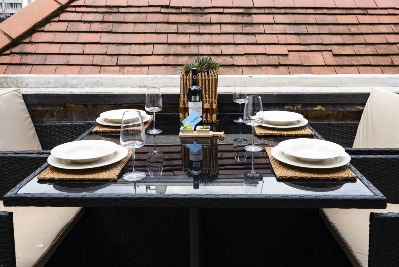 Stylish Hyde Park Gem Apartment London