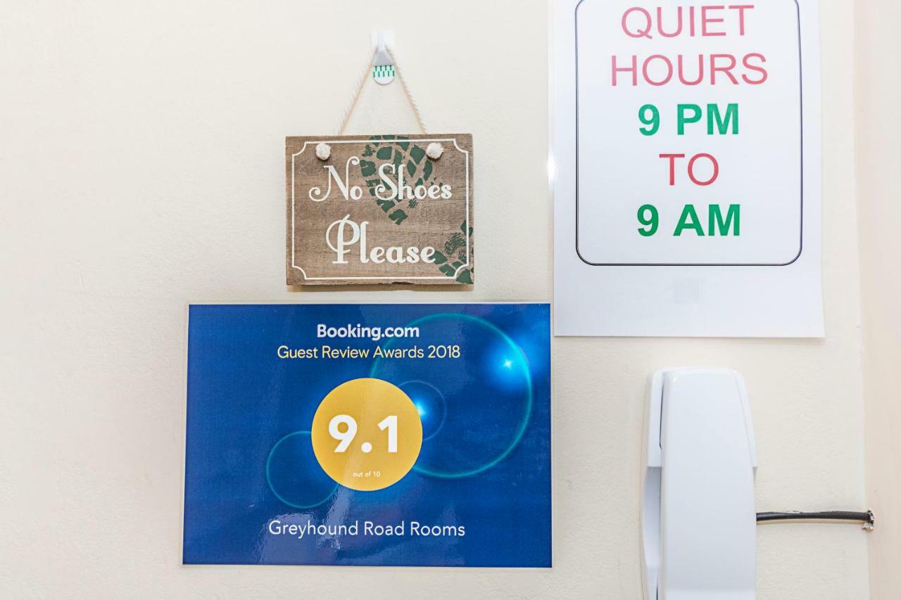 Guest house Greyhound Road