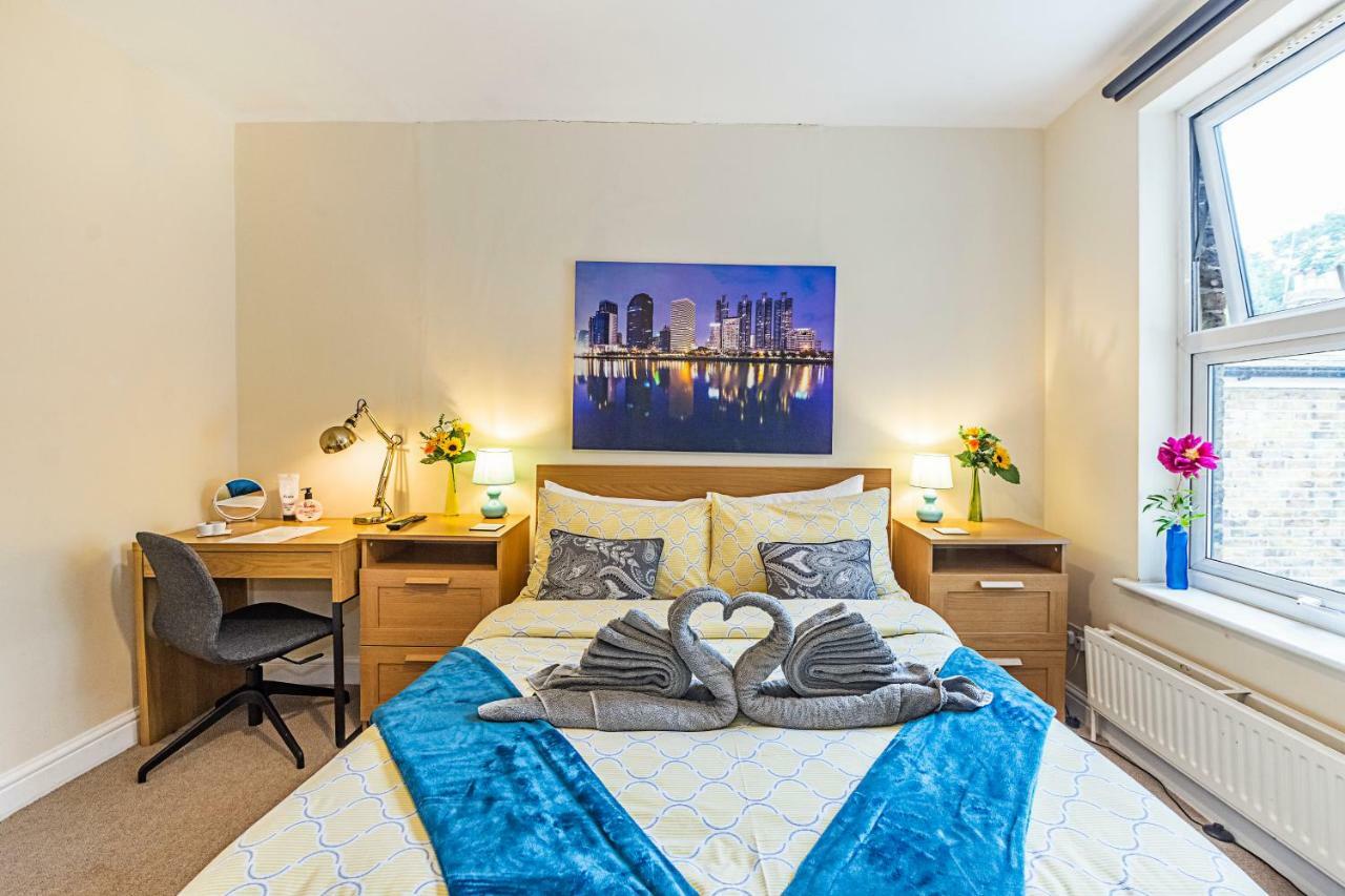 Guest house Greyhound Road 3*