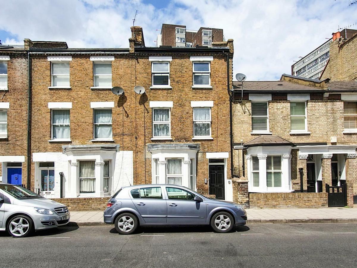 Guest house Greyhound Road 3*