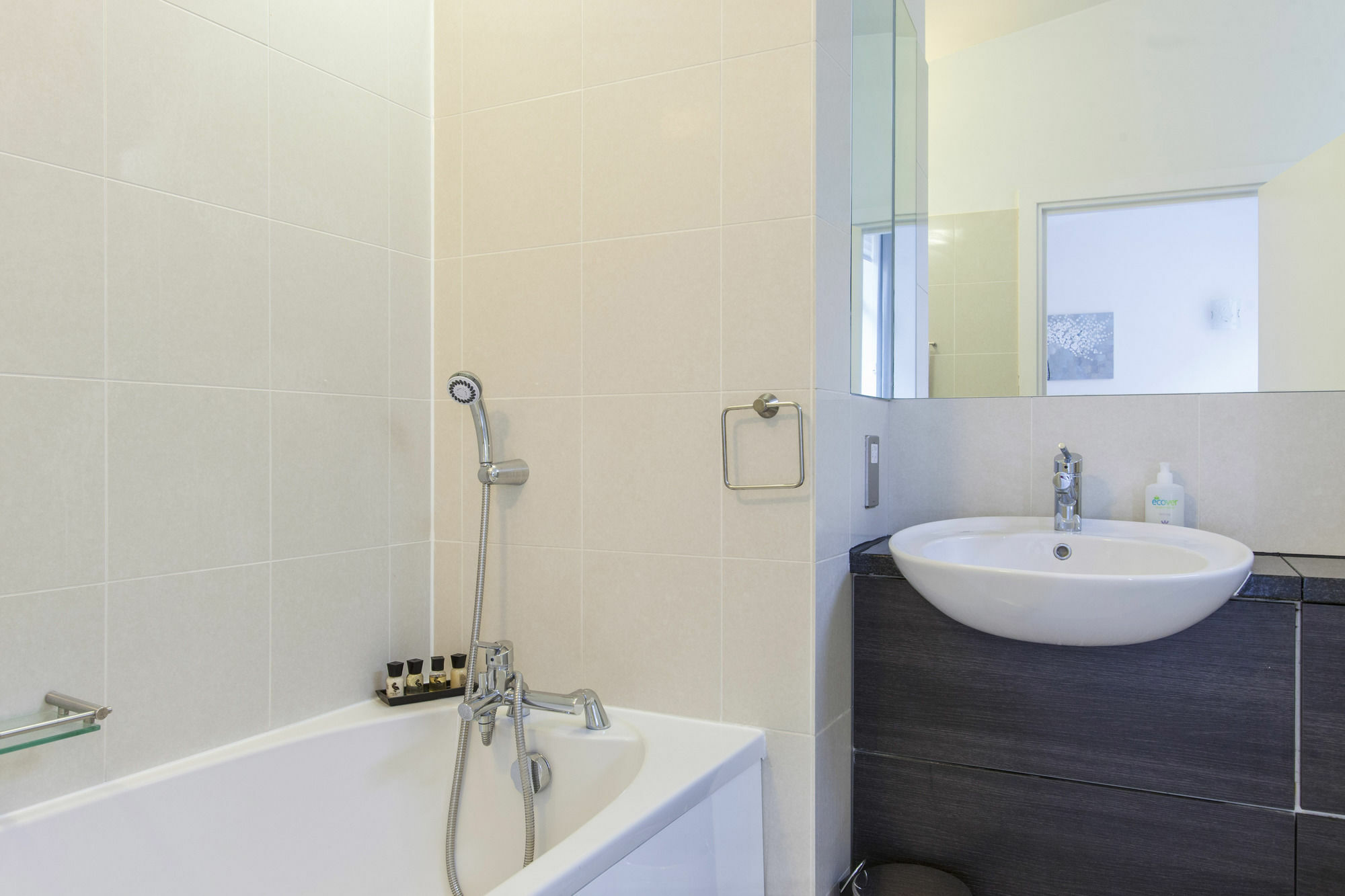 Club Living - Camden Town Apartment