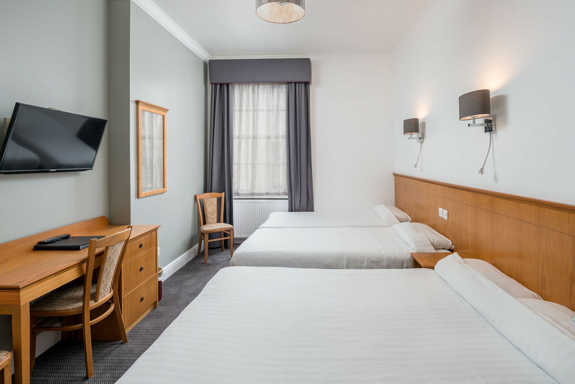 Hotel Oyo Townhouse New England, Victoria 3*