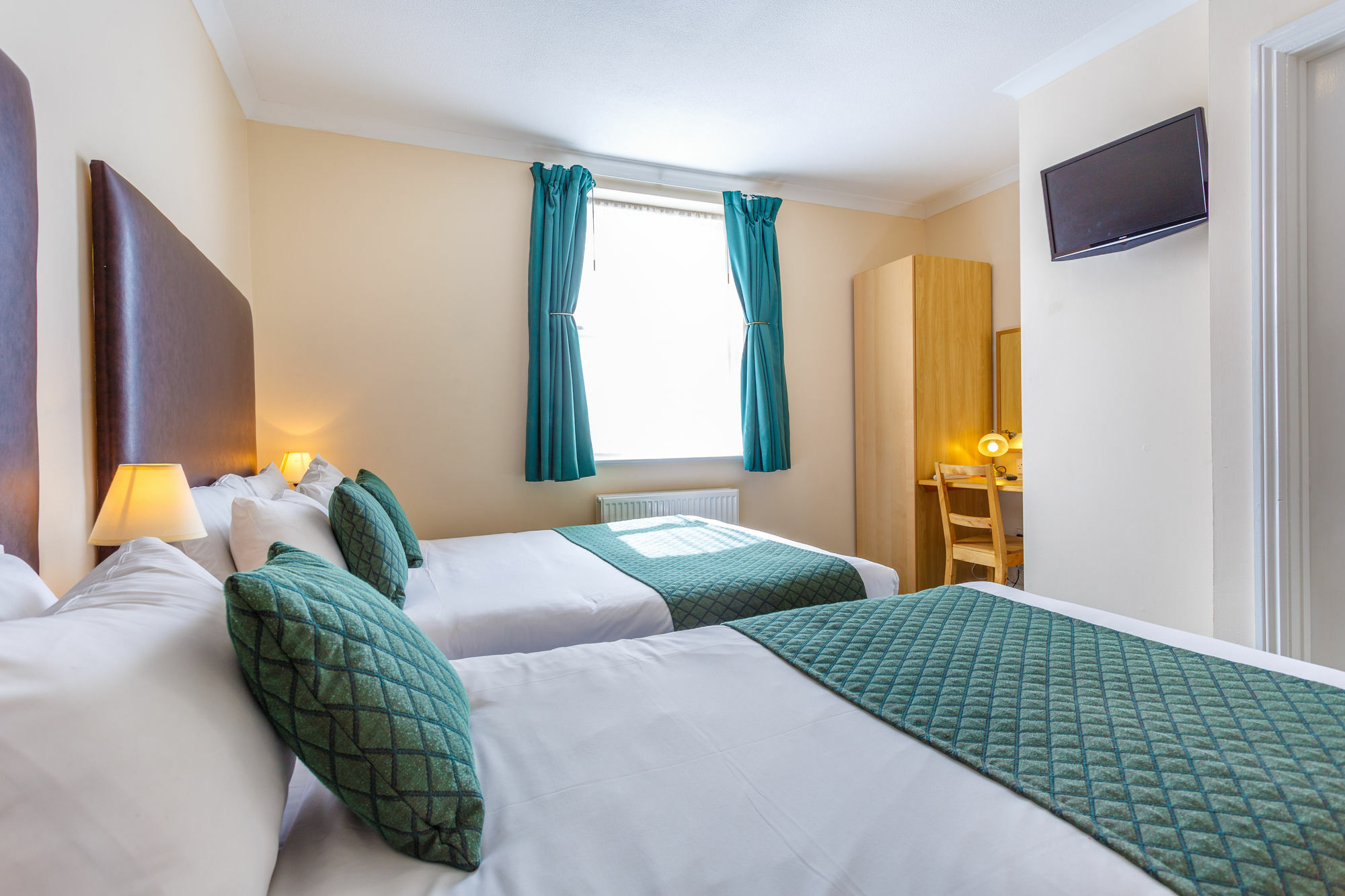 Hotel Town 3*
