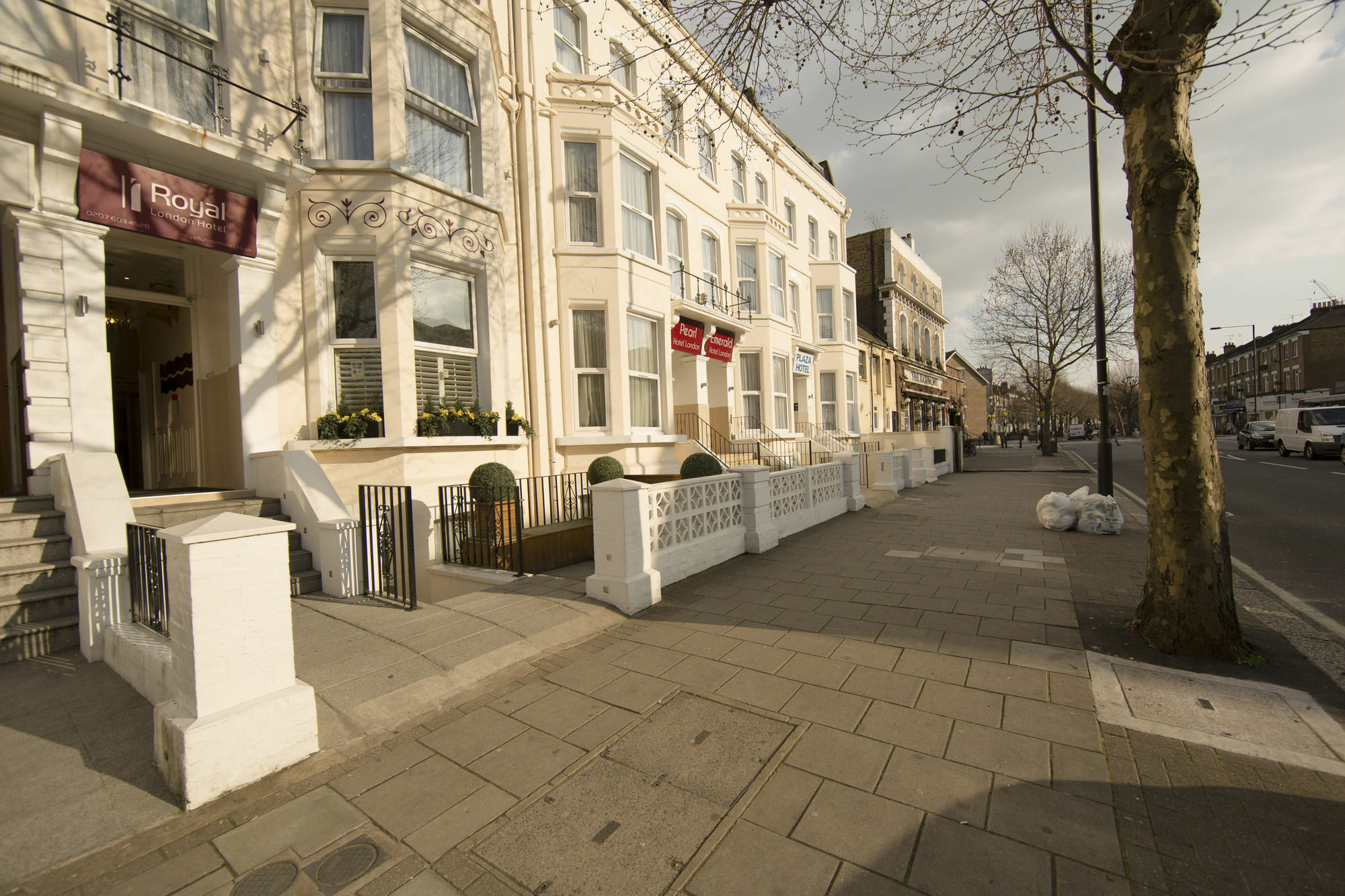 Royal By Saba Hotell London