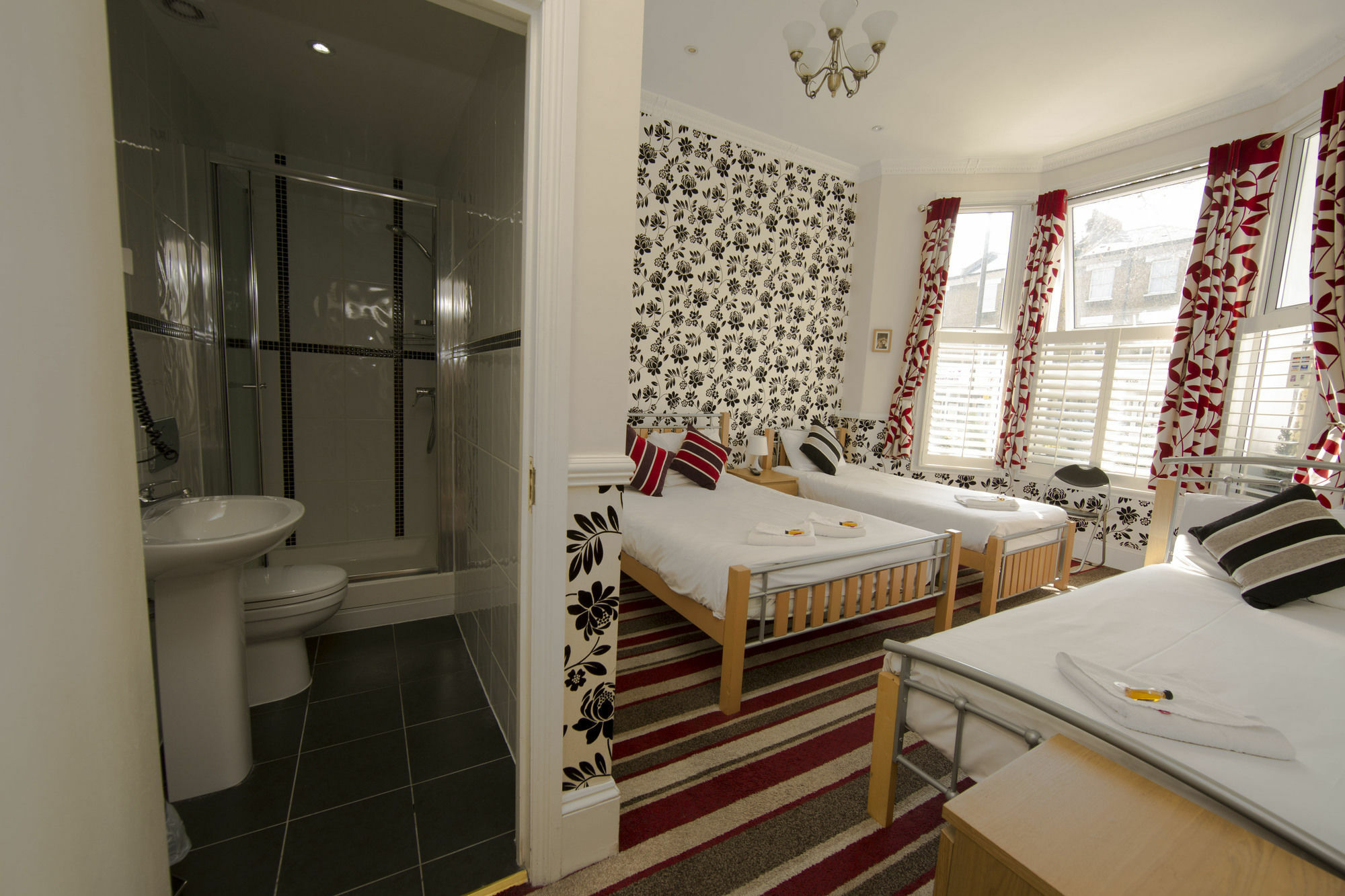 Royal By Saba Hotell London