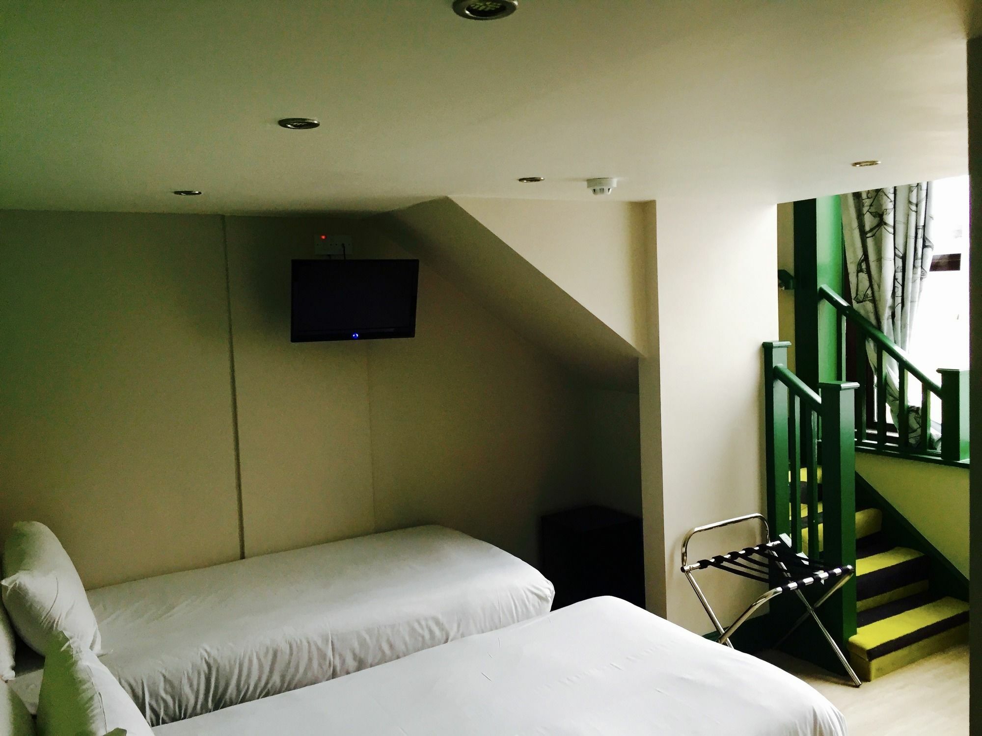 Western Peckham Hotel 3*