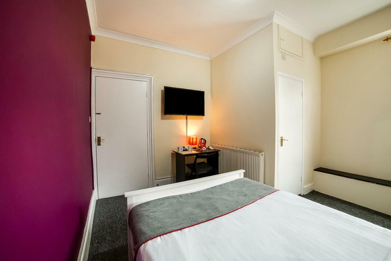Stratford Hotel