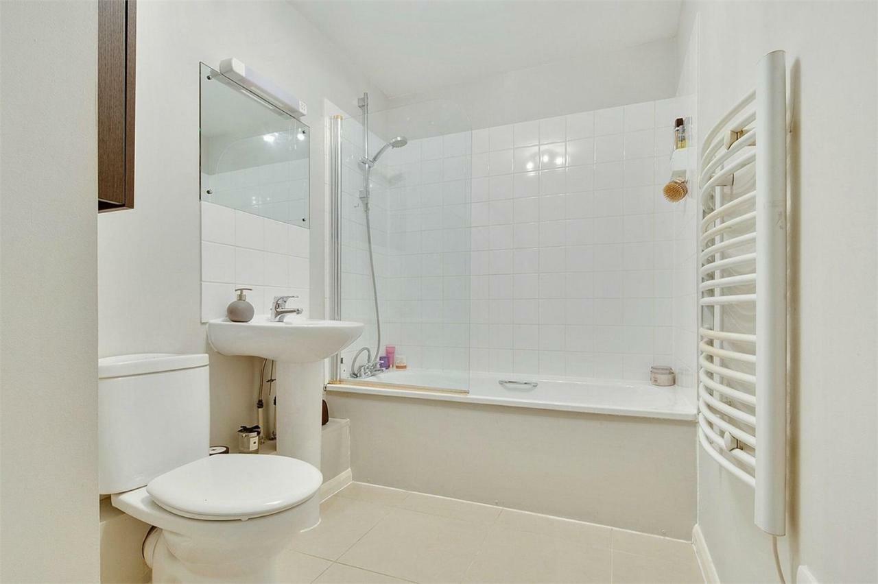 Zone 1 Riverside -st George Wharf Appartement Londen