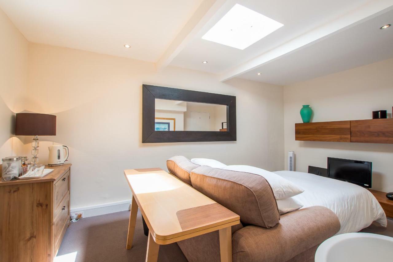 The Stables, To The Rear Of 133 Lordship Lane London