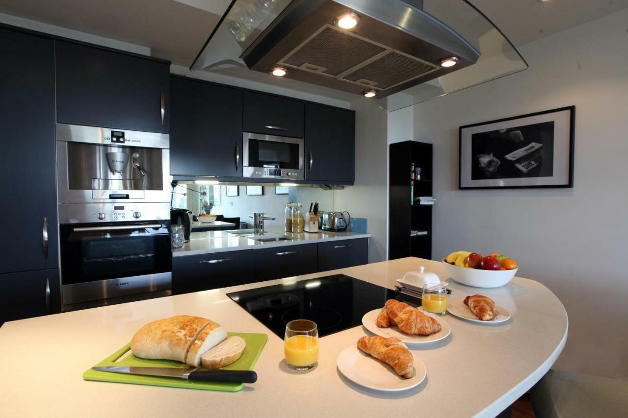 Oxygen With Balcony And Thames River View Near Excel - Royal Victoria *