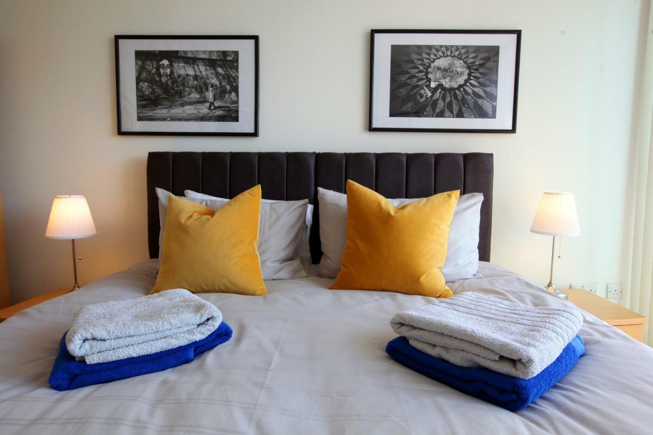 Oxygen With Balcony And Thames River View Near Excel - Royal Victoria Apartment *