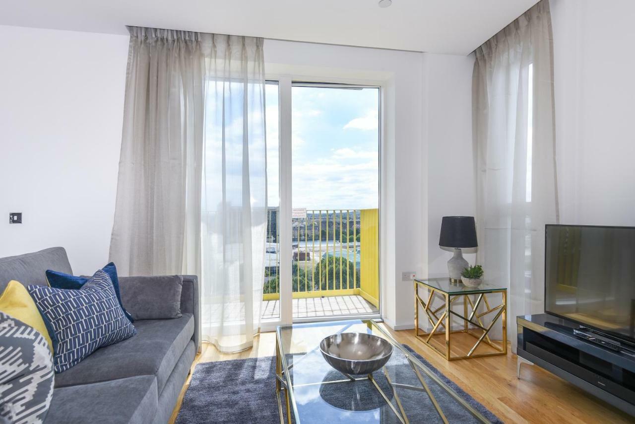 Apartment Millharbour Residences London