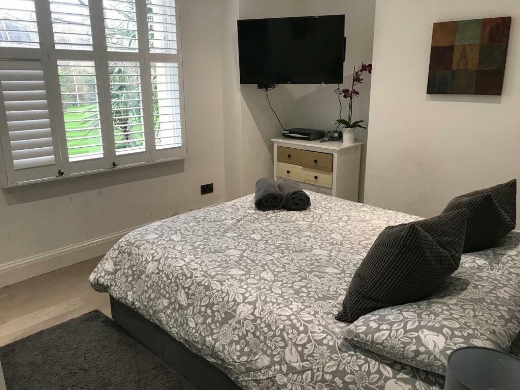 Bright Convenient Flat In Little Venice Appartement