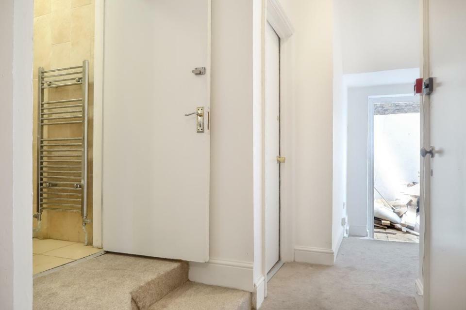 Sidney Street - Deluxe Guest London