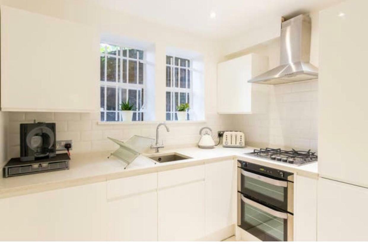 2 Bedroom Close To Camden Town Leilighet London