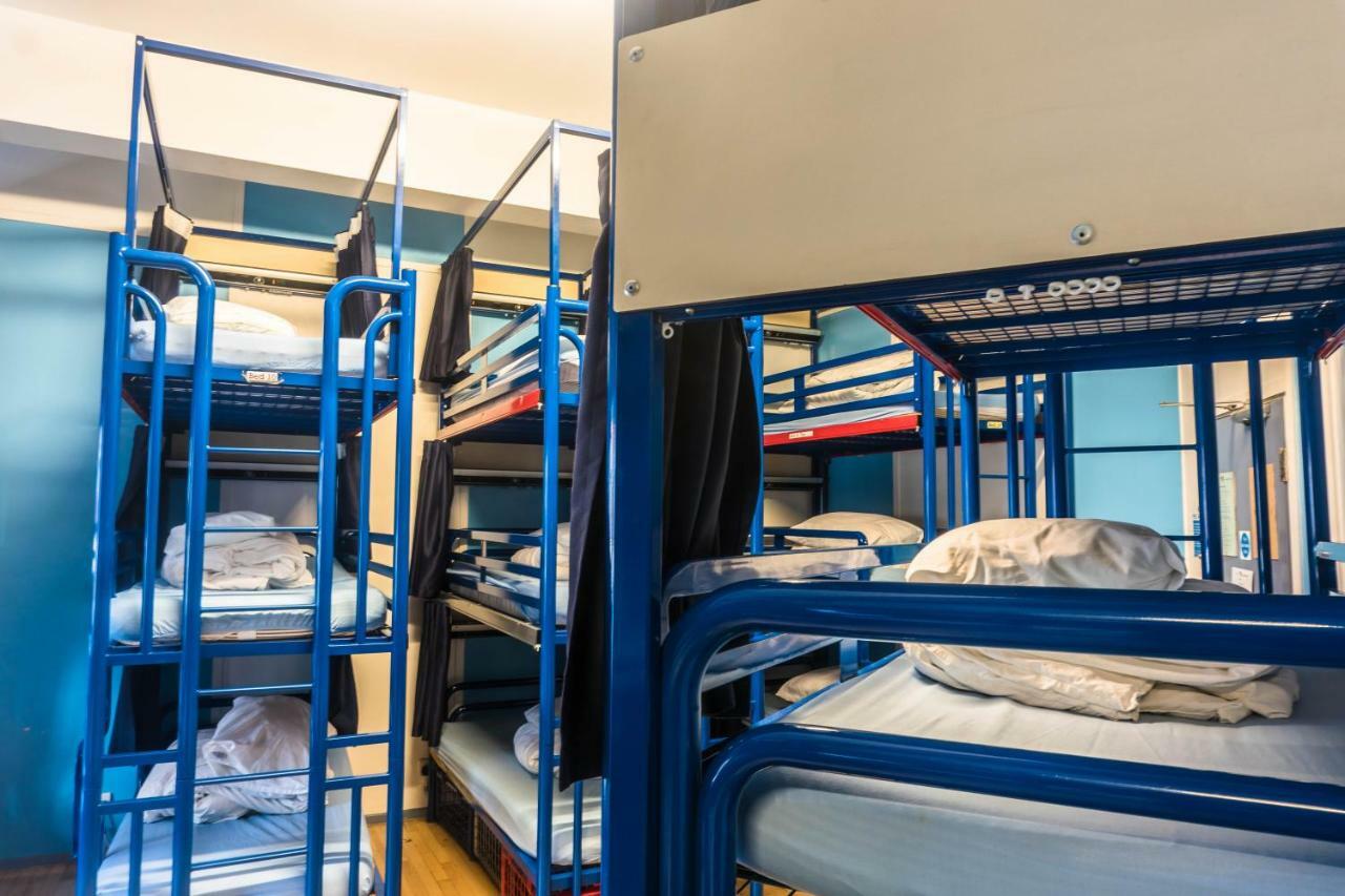 Backpackers Youth 18 - 35 Years Old Only Hostel London