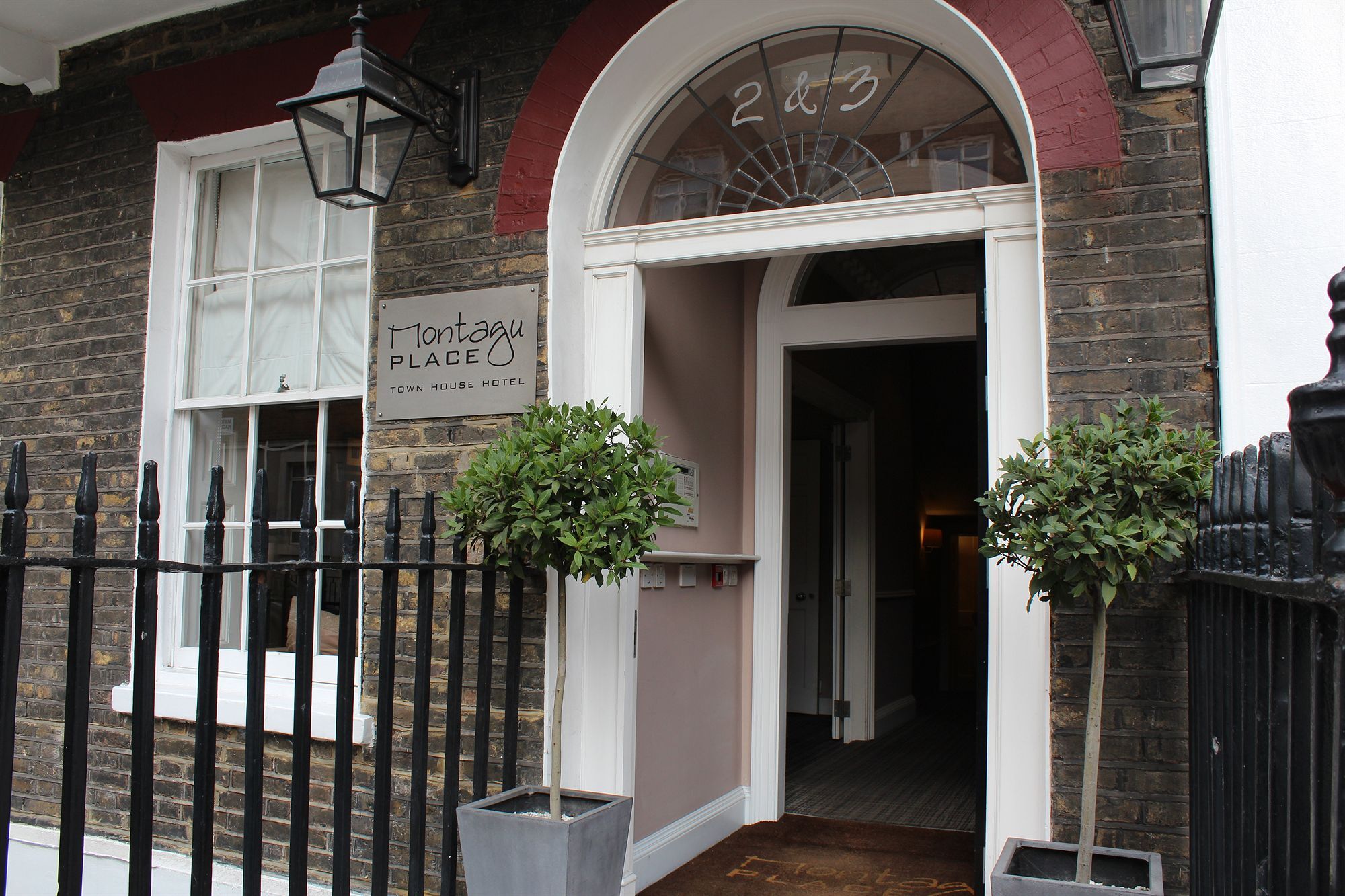 Montagu Place 4*