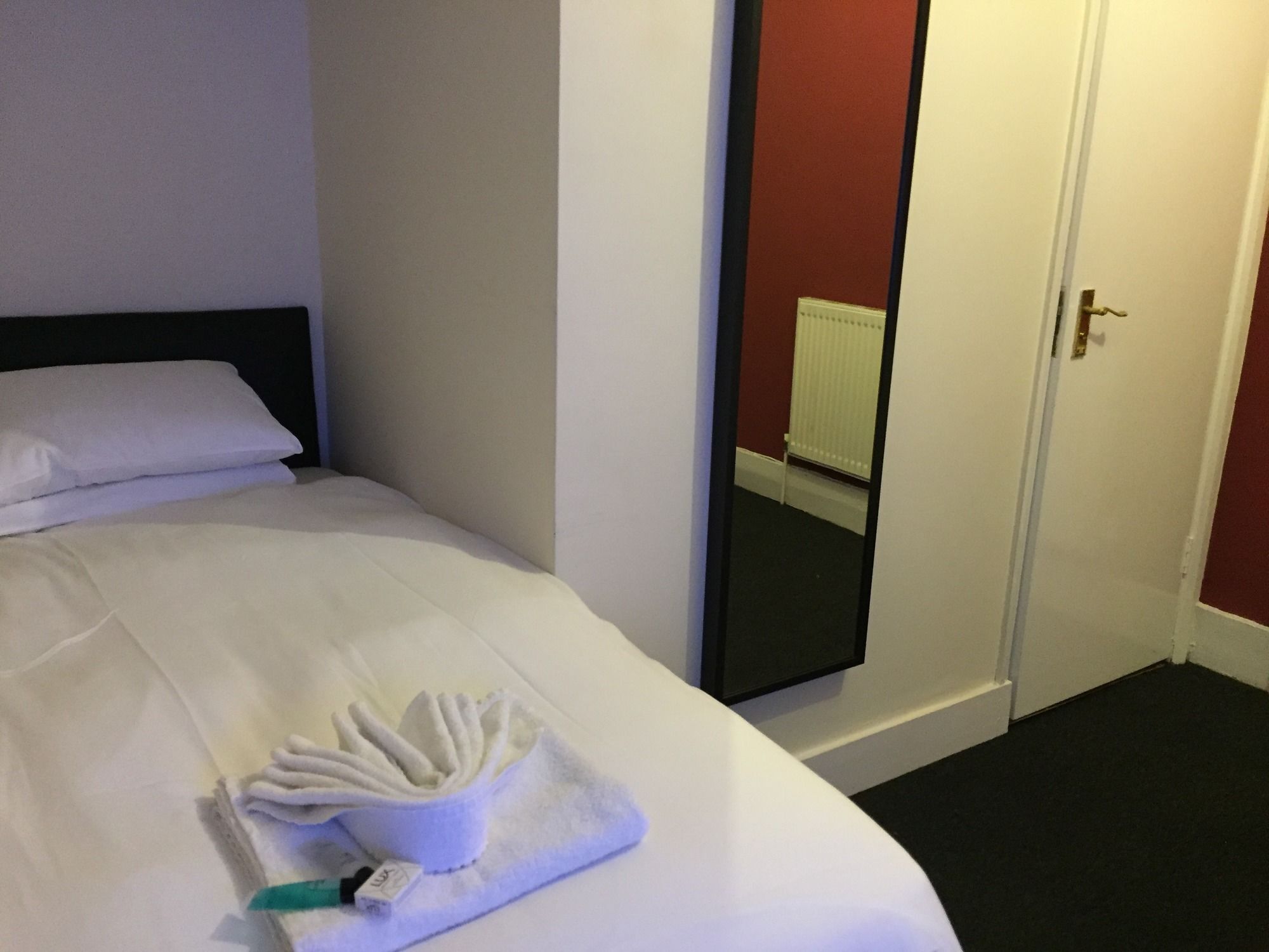 Stratford Hotel 2*
